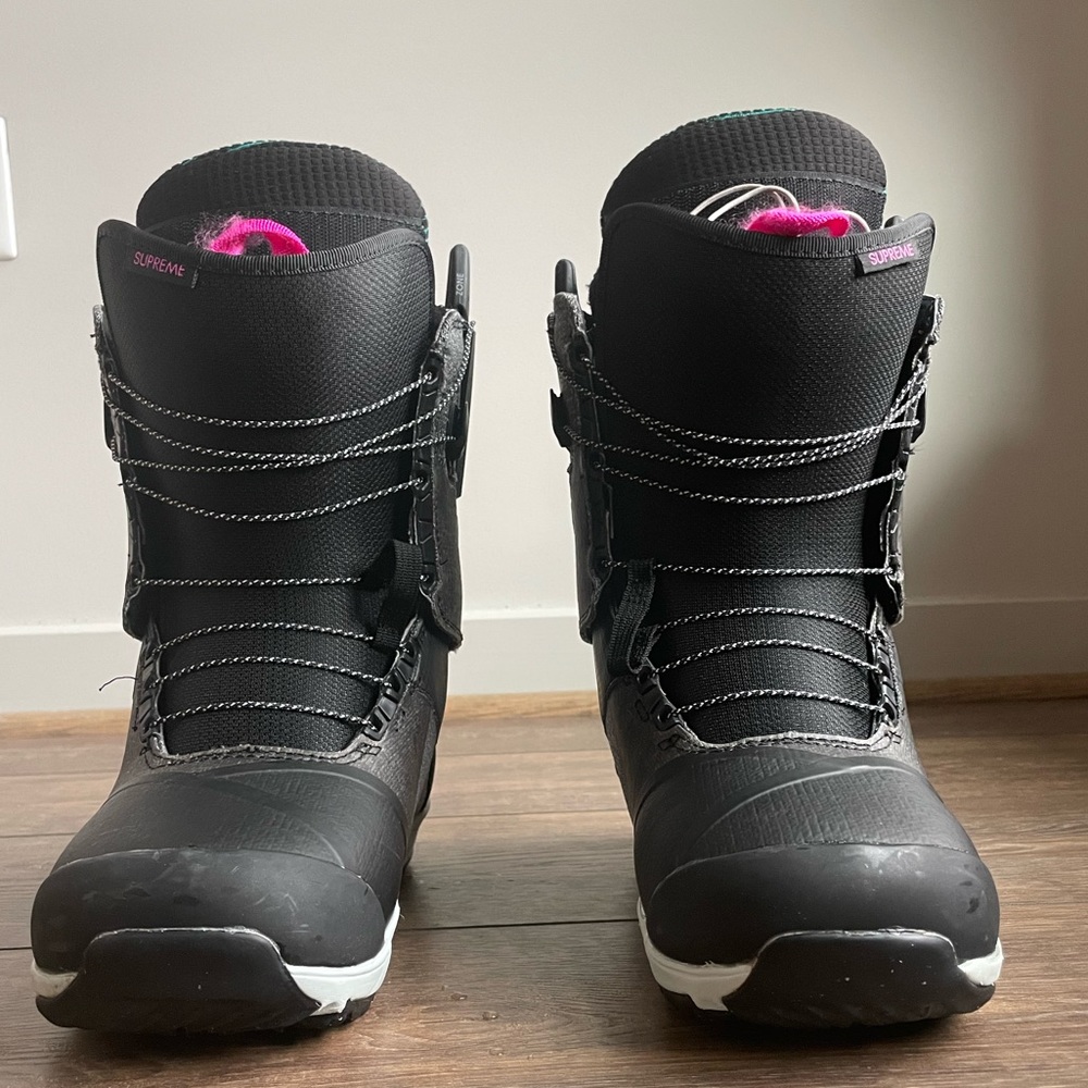 Women's Burton Supreme Snowboard Boots.
